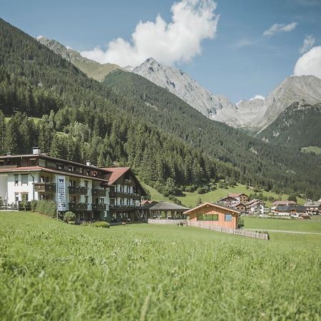 ホテル Vierbrunnenhof アンテルセルヴァ・ディ・メッツォ エクステリア 写真